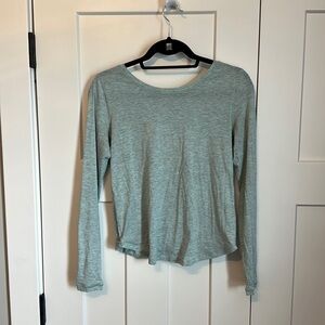 Lululemon long sleeve with back cut out detail